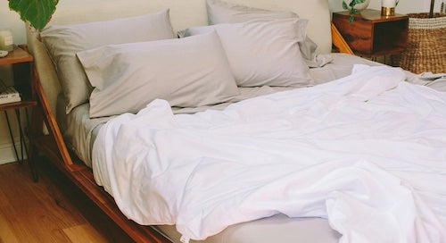 Why Silk is the Best Material for Bedding